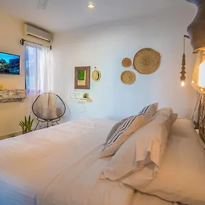 Bric & Hotel
